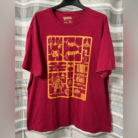 Loot Crate Other - Dungeons & Dragons T-Shirt